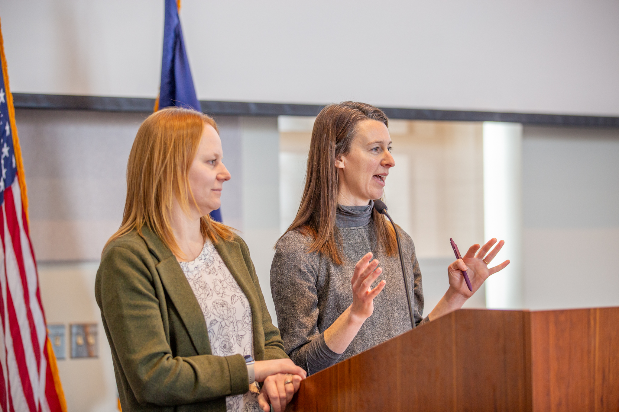 Stephanie Hogenson and Amanda Varley from the Children’s Cabinet speaking at the 2025 Customer Experience Summit.